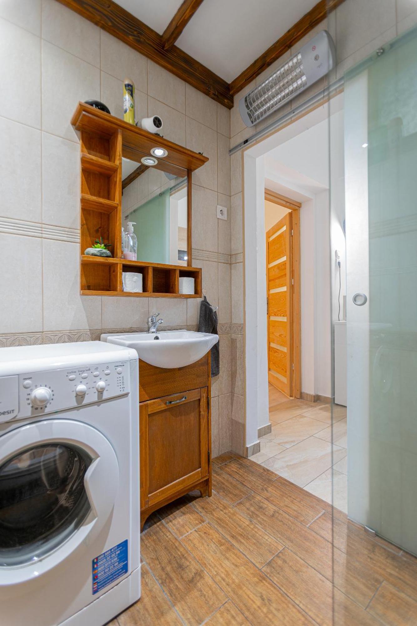 Cosy Flat With Balcony Lägenhet Budapest Exteriör bild