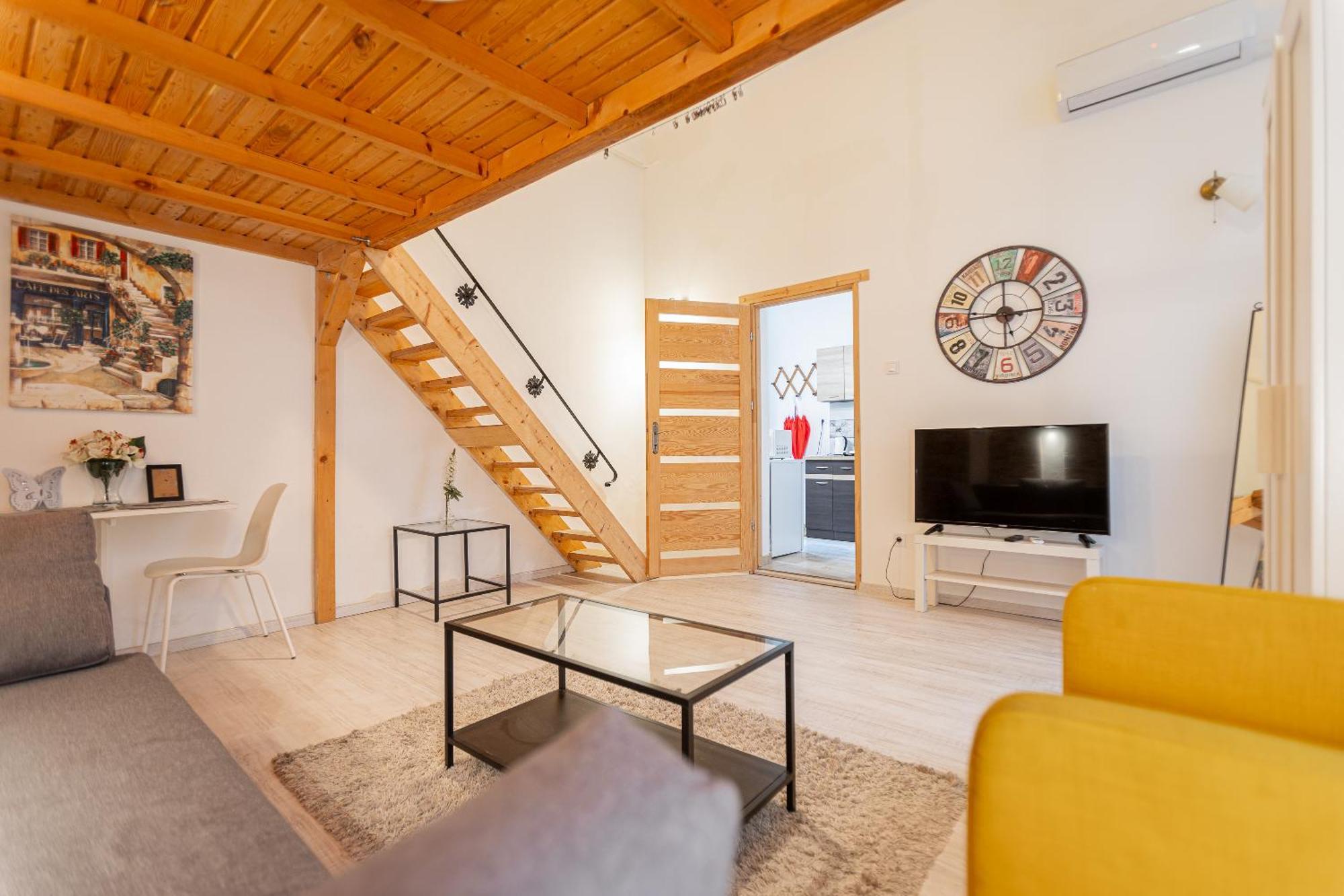 Cosy Flat With Balcony Lägenhet Budapest Exteriör bild