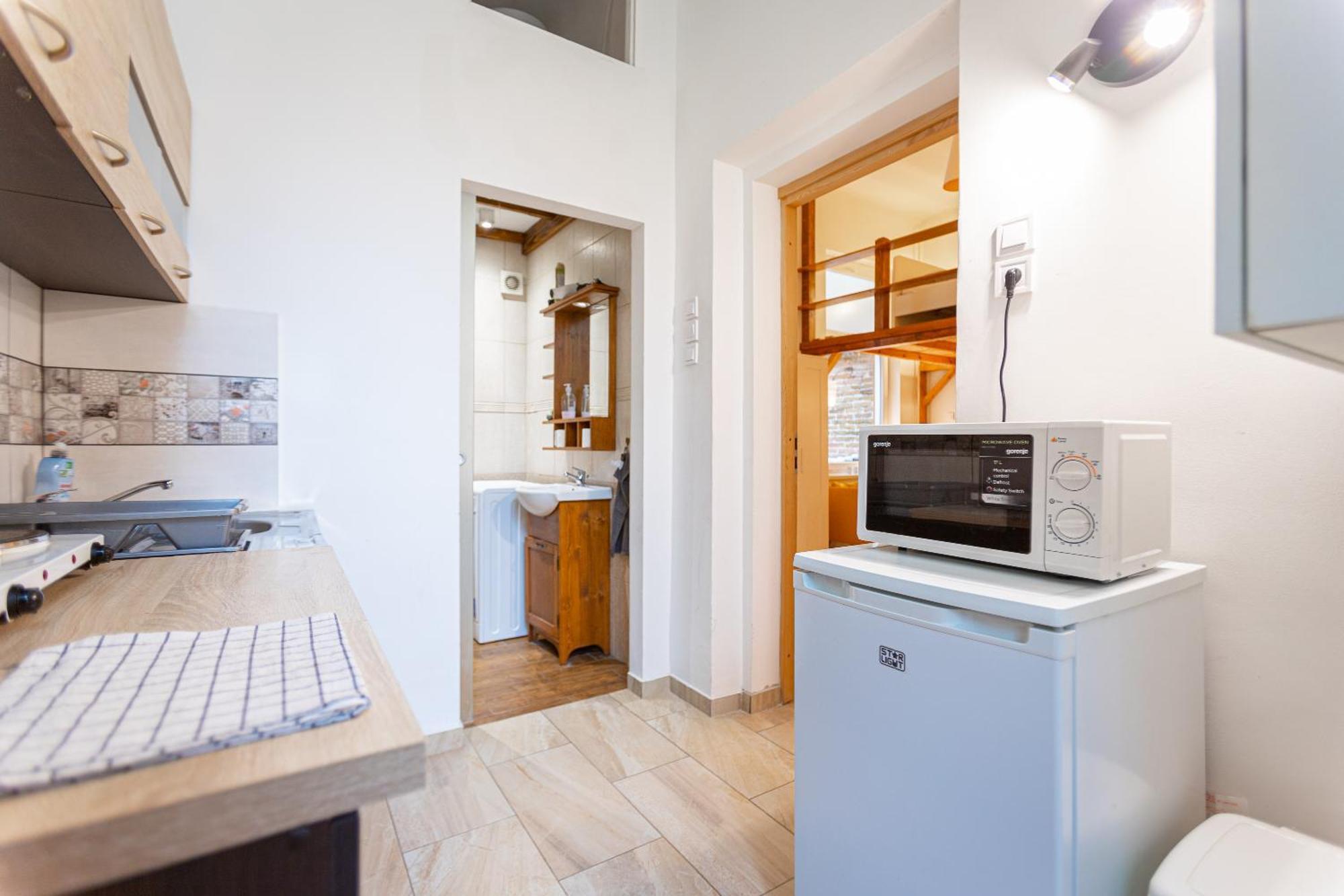 Cosy Flat With Balcony Lägenhet Budapest Exteriör bild